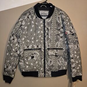 Levi's Men's Quilted Utility Bomber Jacket Olive Green Bandana Print Size Large